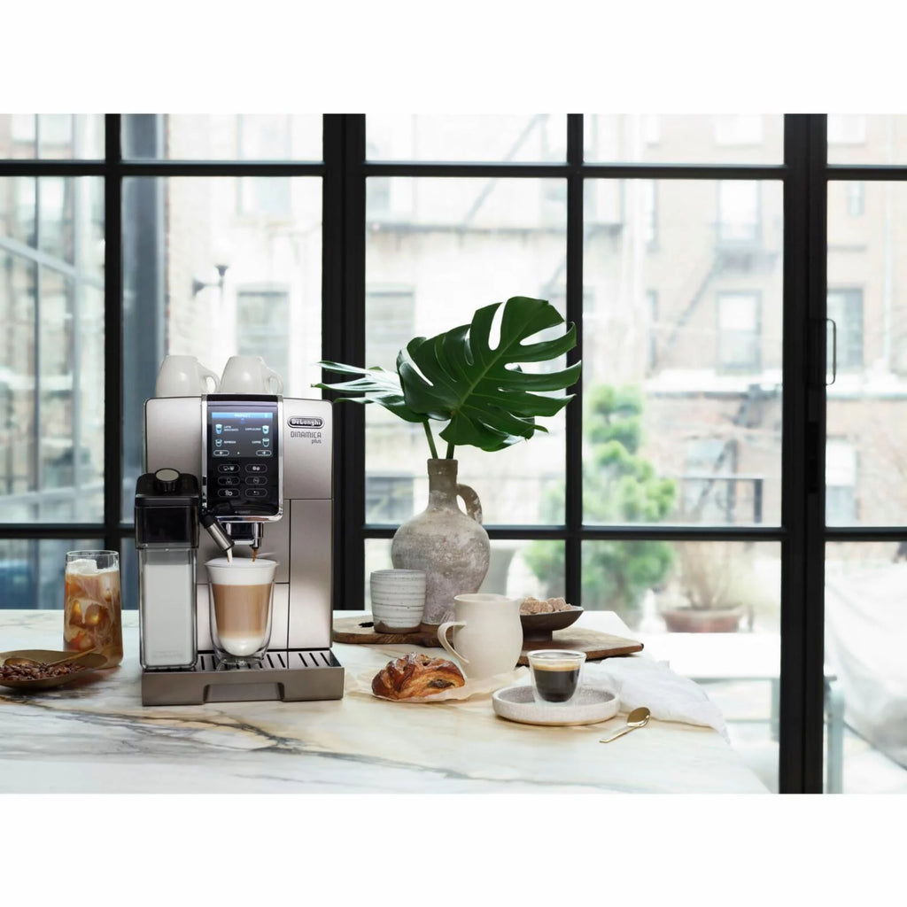 Smart Coffee and Espresso Machine with Automatic Milk Frother M351980