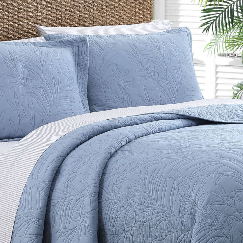 Ocean Blue Full-Queen Quilt D8626