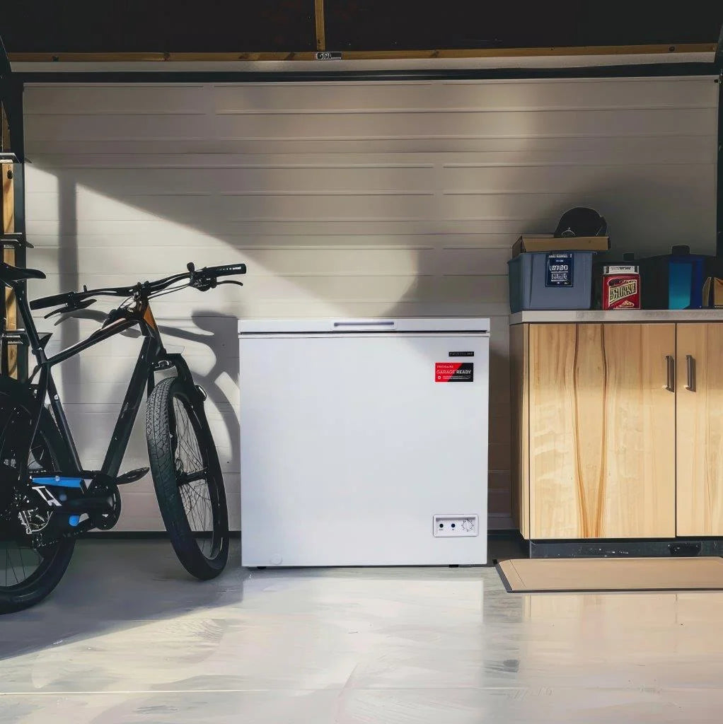 7.0 Cu. ft. White Chest Freezer V108