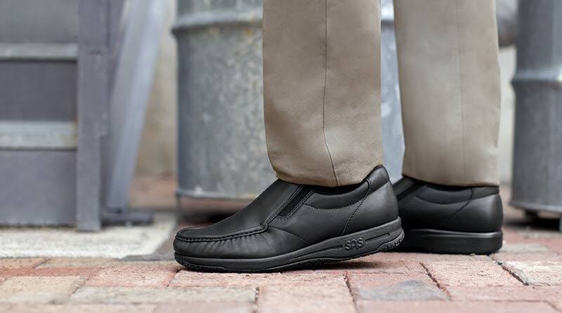 Black 13.5 Wide Navigator Shoes G285