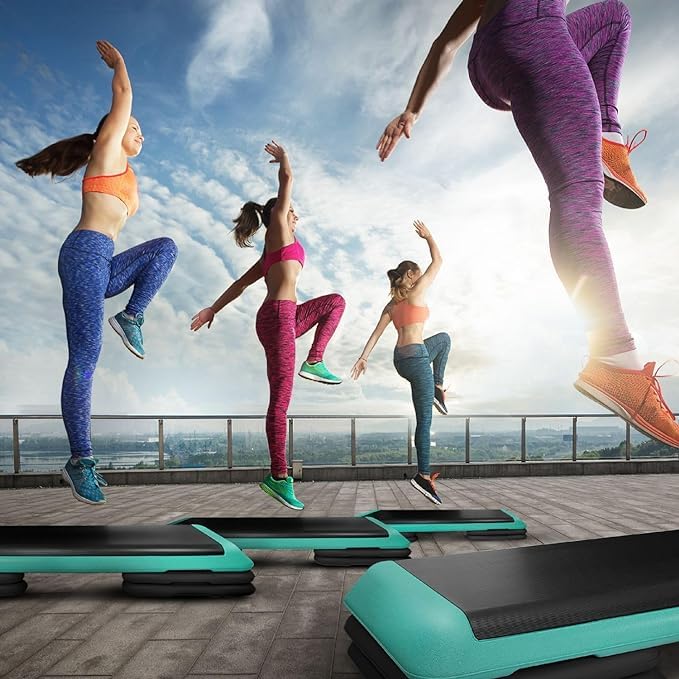 Adjustable Aerobic Exercise Step Platform with 4 Adjustable Risers K657