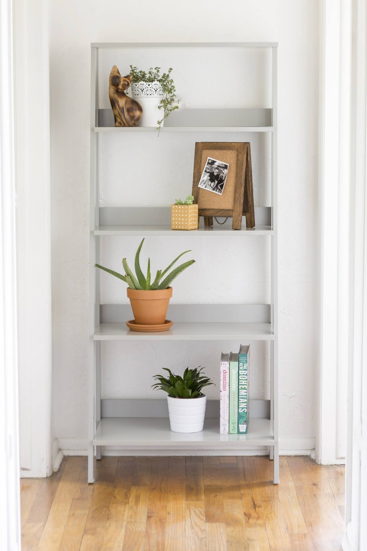 Black 4-Shelf Wood Ladder Bookshelf L391