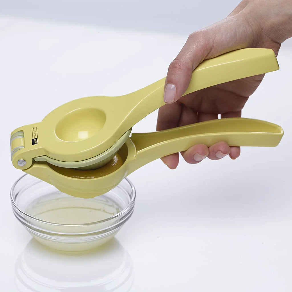 Two-In-One Citrus Squeezer U860912