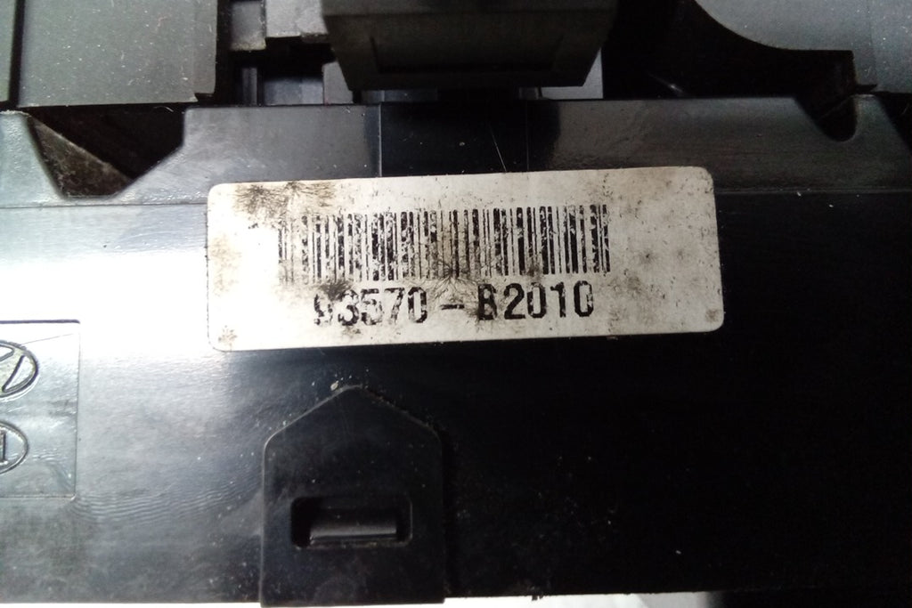 16 Kia Soul Drivers Master Door Lock and Window Switch C265971